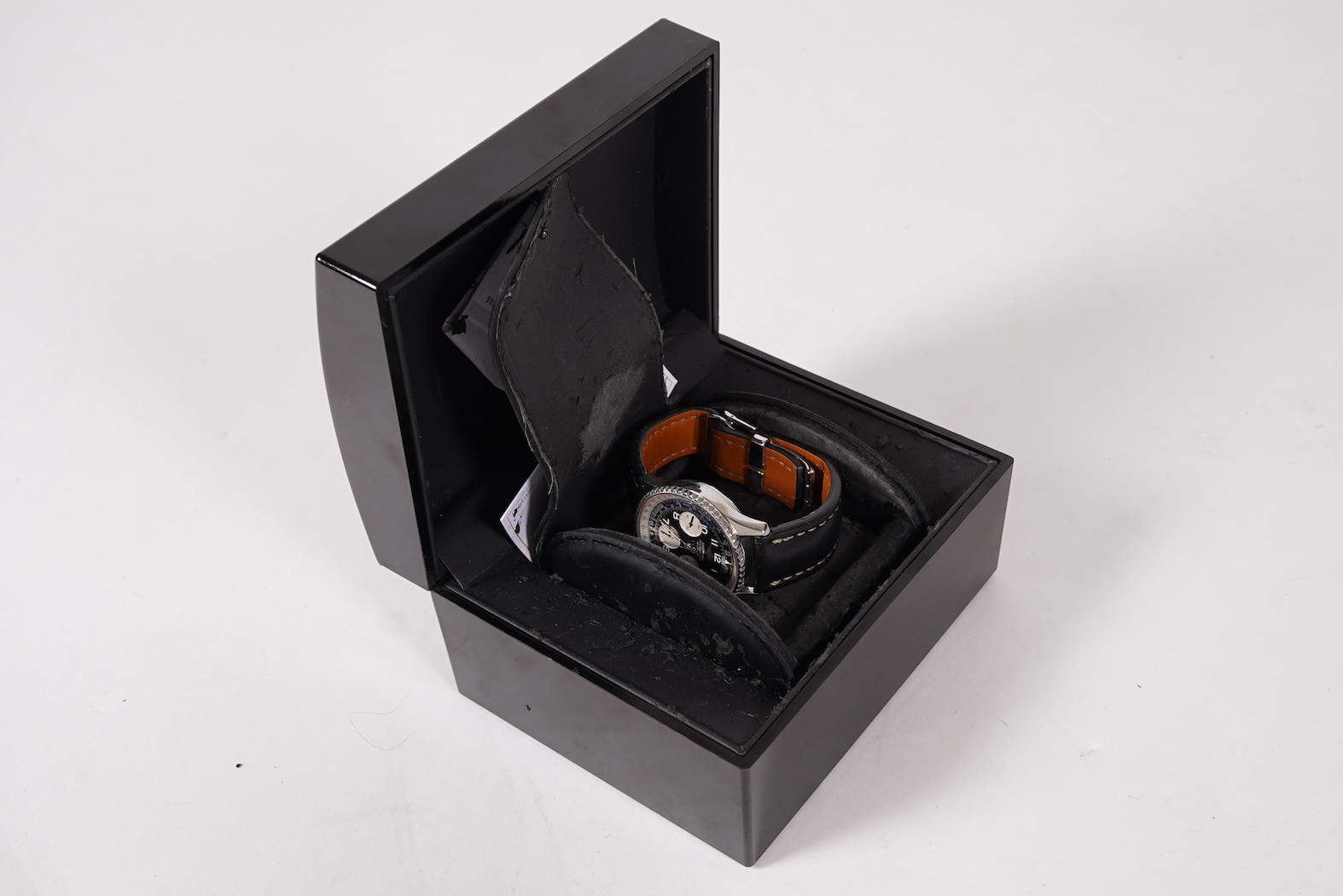 A gentleman's late 20th century stainless steel Breitling Chronometre Navitimer manual wind wrist watch